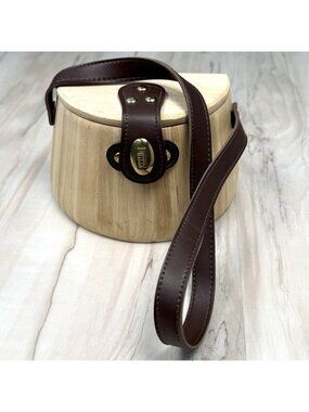 Small 6"x4.75"x4.25" Natural Wood & Faux Leather FISHING CREEL Purse Decor NEW